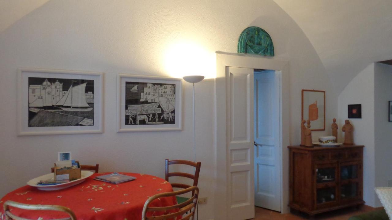 I Cinque Sensi Panzió Ischia Szoba fotó